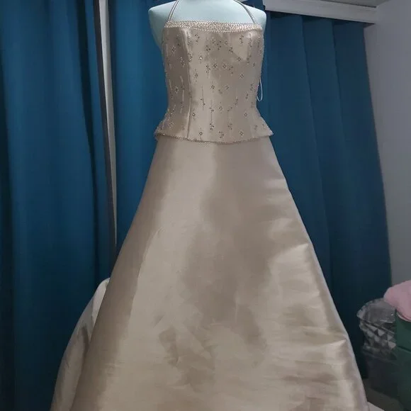 👑Pronovias Barcelona Bridal | Y2K Champagne Gown | Beaded Bustier Peplum Corset - Picture 3 of 13